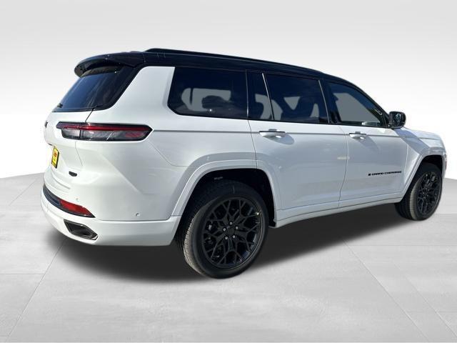 new 2025 Jeep Grand Cherokee L car, priced at $62,580