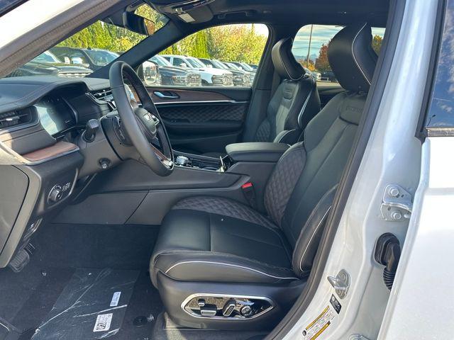 new 2025 Jeep Grand Cherokee L car, priced at $62,580