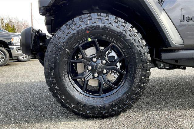 new 2025 Jeep Wrangler car, priced at $49,580