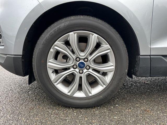 used 2022 Ford Edge car, priced at $26,000