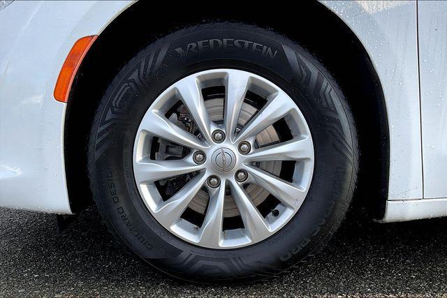 used 2019 Chrysler Pacifica car, priced at $14,000