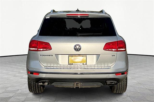 used 2015 Volkswagen Touareg car, priced at $14,000