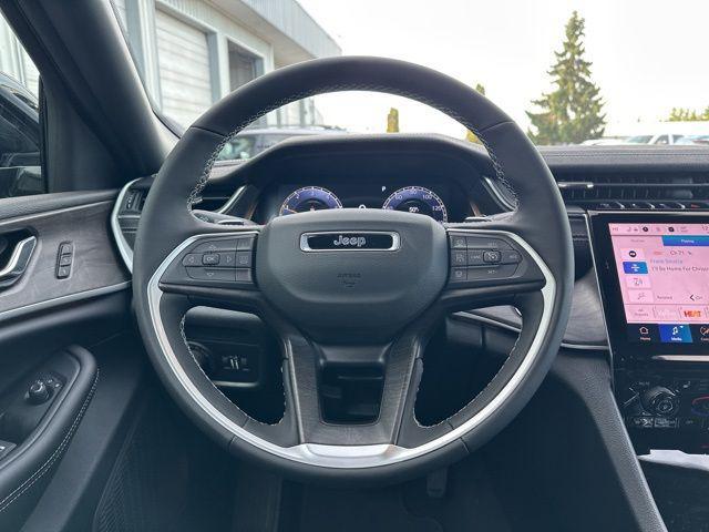 new 2025 Jeep Grand Cherokee car, priced at $50,485