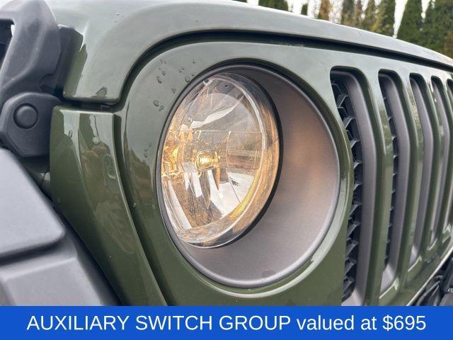 used 2023 Jeep Gladiator car, priced at $44,000