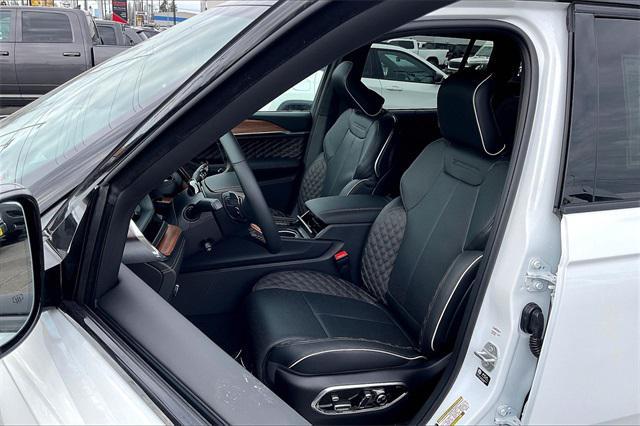 new 2025 Jeep Grand Cherokee car, priced at $71,125