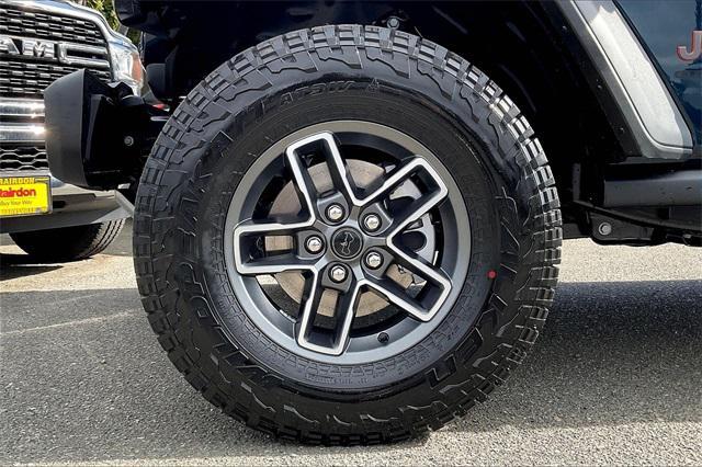 new 2025 Jeep Gladiator car, priced at $44,891