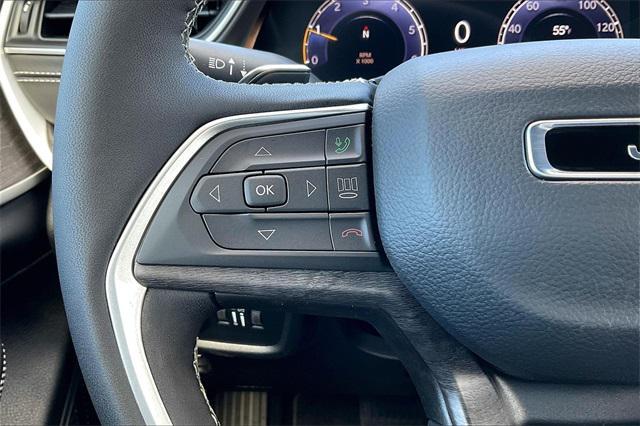 new 2025 Jeep Grand Cherokee car, priced at $49,035