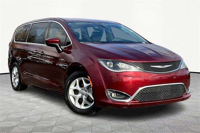 used 2017 Chrysler Pacifica car, priced at $12,500