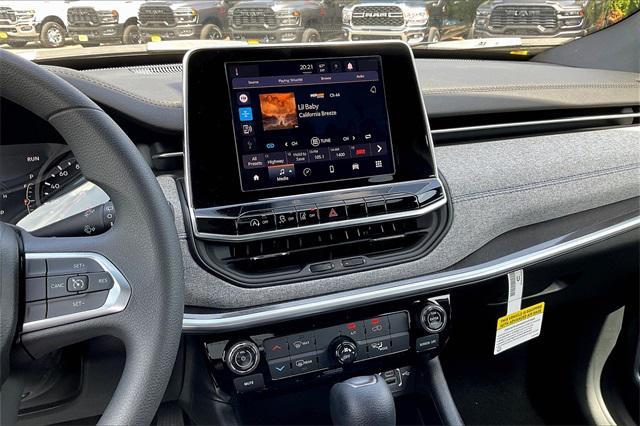 new 2025 Jeep Compass car, priced at $28,895
