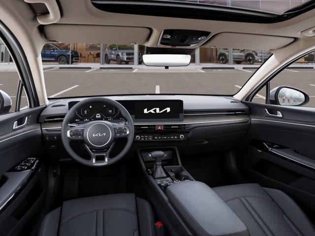 new 2025 Kia K5 car