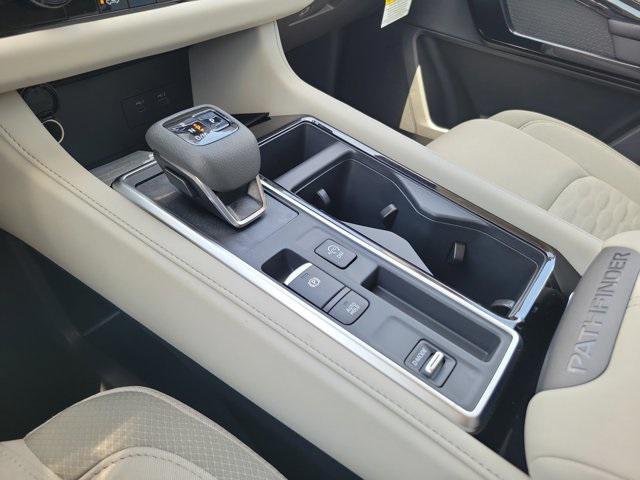 new 2025 Nissan Pathfinder car, priced at $38,205