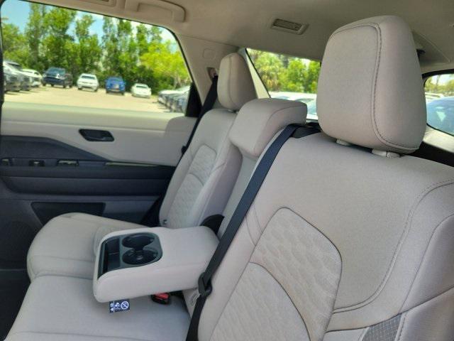 new 2025 Nissan Pathfinder car, priced at $38,205