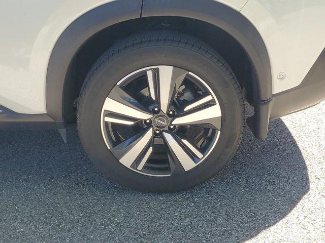 used 2022 Nissan Rogue car, priced at $18,999