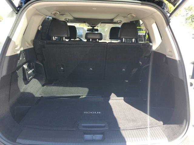 used 2022 Nissan Rogue car, priced at $18,999