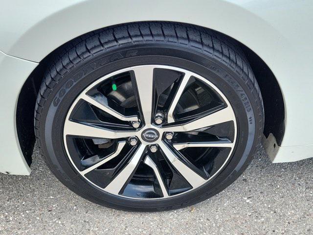 used 2023 Nissan Maxima car, priced at $22,999