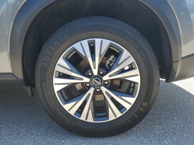 used 2023 Nissan Rogue car, priced at $17,999