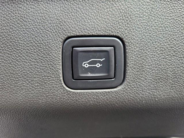 used 2022 Chevrolet Suburban car, priced at $33,999