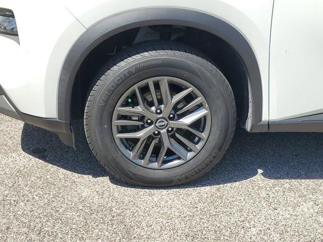 used 2023 Nissan Rogue car, priced at $19,999