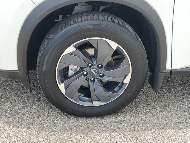 used 2025 Nissan Rogue car, priced at $24,999