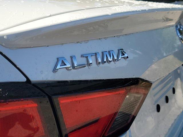 used 2019 Nissan Altima car, priced at $18,999