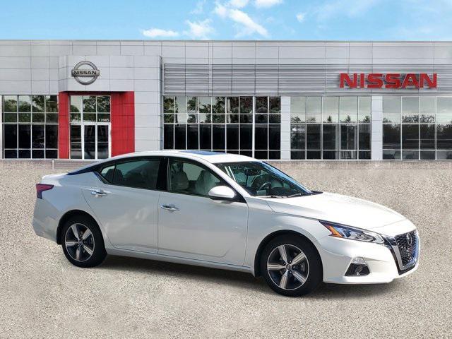 used 2019 Nissan Altima car, priced at $18,999
