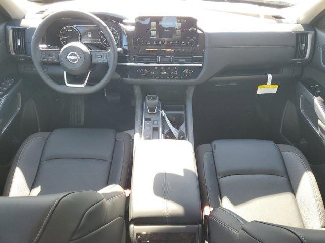 new 2025 Nissan Pathfinder car, priced at $40,075