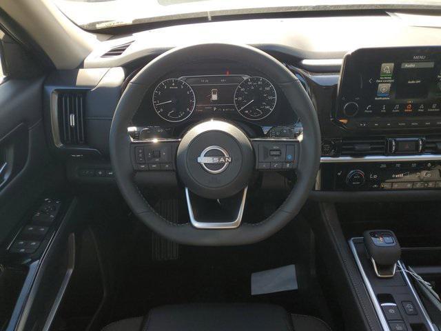 new 2025 Nissan Pathfinder car, priced at $40,075