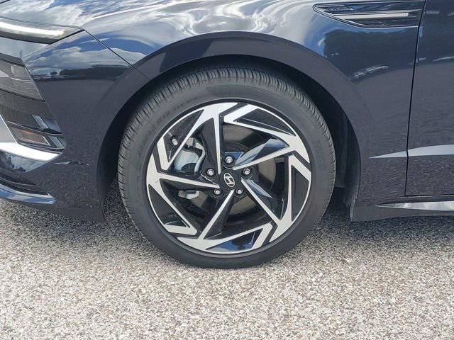 used 2024 Hyundai Sonata car, priced at $23,999