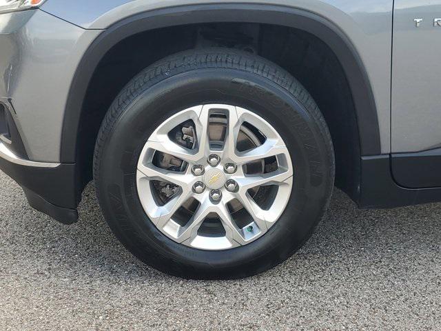 used 2021 Chevrolet Traverse car, priced at $16,999