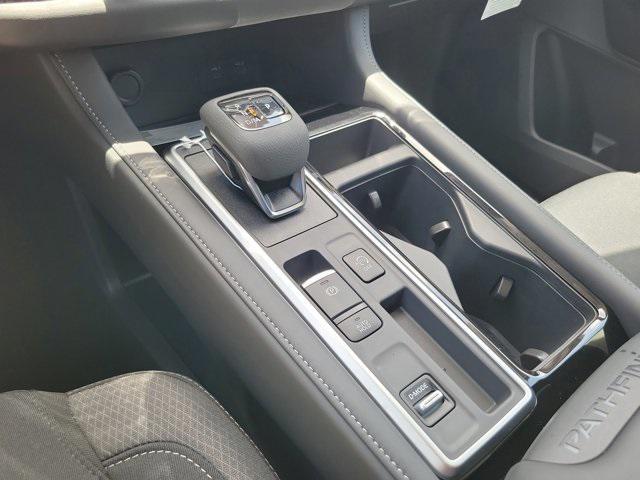 new 2025 Nissan Pathfinder car, priced at $38,686