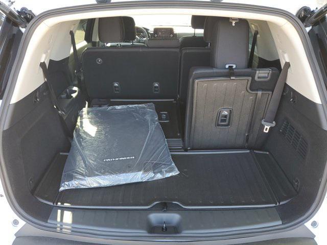 new 2025 Nissan Pathfinder car, priced at $38,007