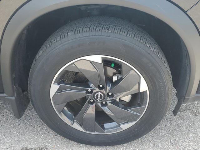 used 2025 Nissan Rogue car, priced at $23,999