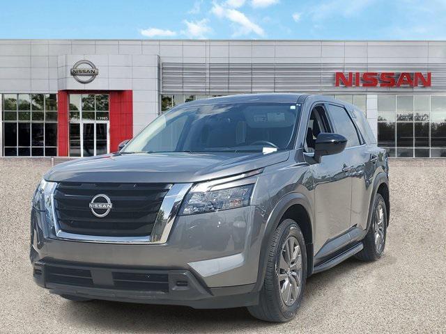 used 2024 Nissan Pathfinder car, priced at $26,999