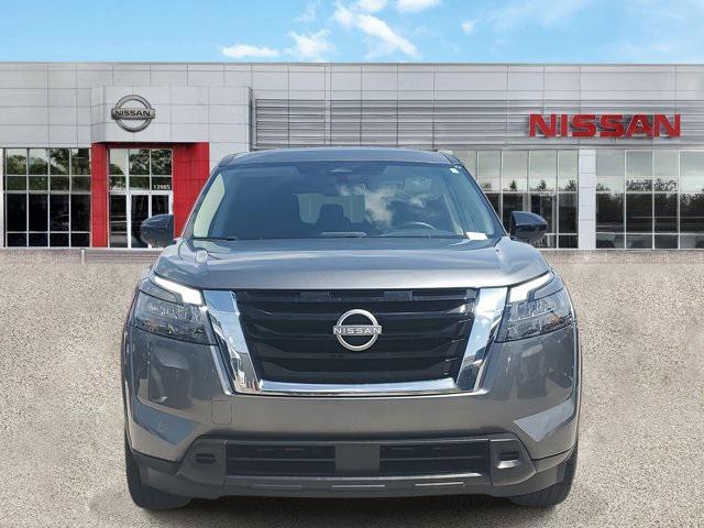 used 2024 Nissan Pathfinder car, priced at $26,999