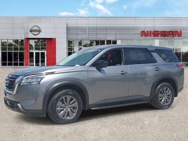 used 2024 Nissan Pathfinder car, priced at $26,999