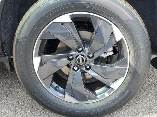 new 2025 Nissan Rogue car, priced at $29,998