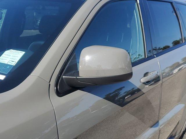 used 2021 Jeep Grand Cherokee car, priced at $17,999