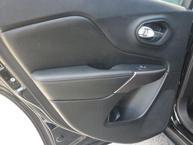 used 2019 Jeep Cherokee car, priced at $17,999