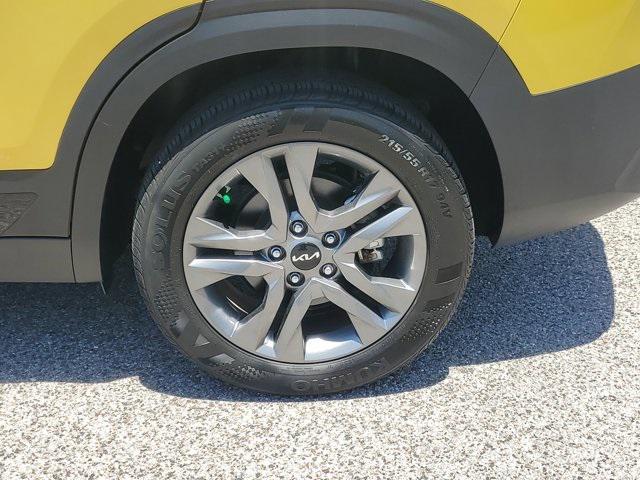 used 2023 Kia Seltos car, priced at $18,999