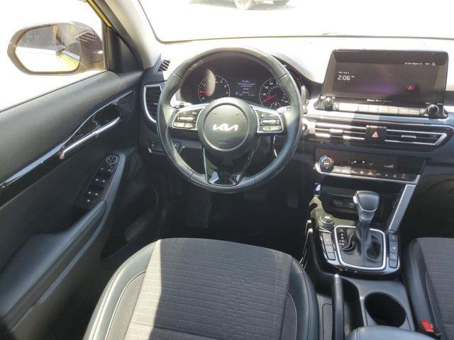 used 2023 Kia Seltos car, priced at $18,999