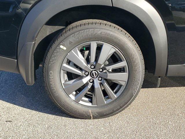 new 2025 Nissan Pathfinder car, priced at $35,021