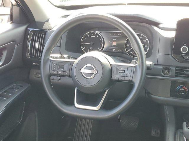 new 2025 Nissan Pathfinder car, priced at $35,021
