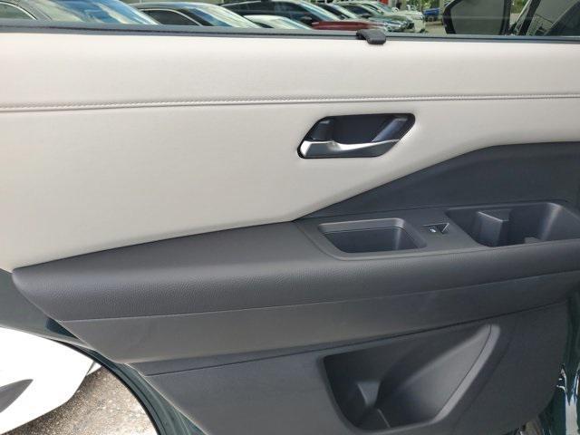 used 2024 Nissan Pathfinder car, priced at $34,999