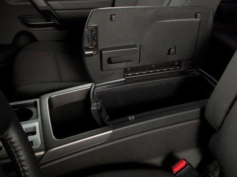 used 2010 Nissan Titan car