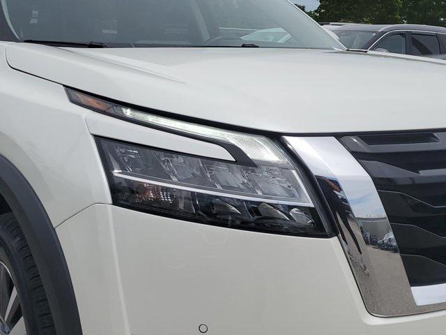 used 2024 Nissan Pathfinder car, priced at $32,999