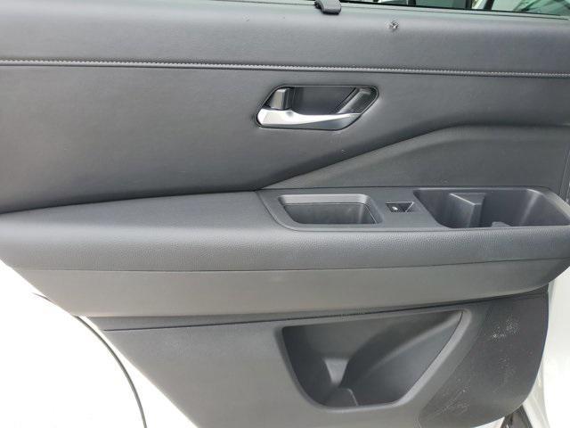 used 2024 Nissan Pathfinder car, priced at $32,999