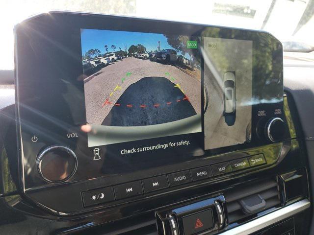 new 2025 Nissan Pathfinder car, priced at $39,301