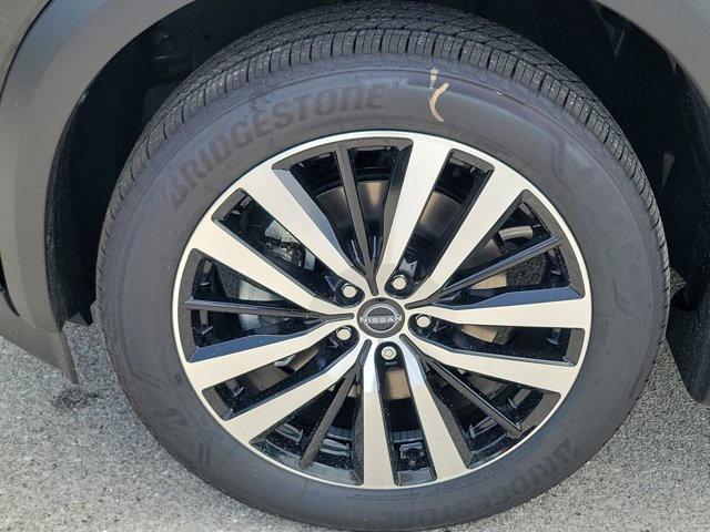 new 2025 Nissan Pathfinder car, priced at $52,035