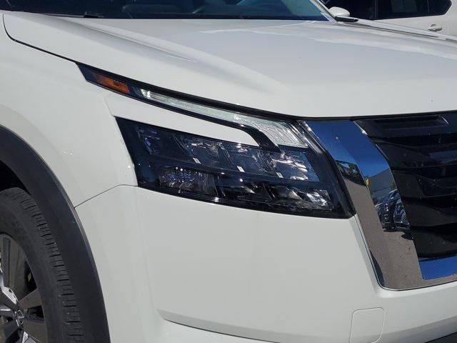 used 2024 Nissan Pathfinder car, priced at $27,999