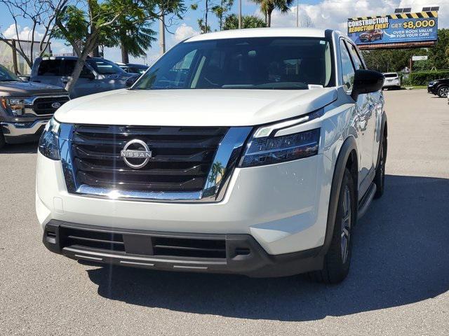 used 2024 Nissan Pathfinder car, priced at $27,999